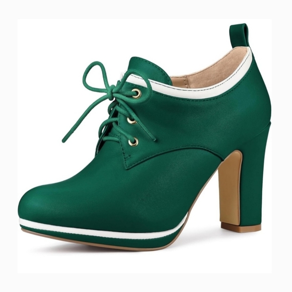 Alegria Shoes - NWOT Alegria K Green Tie Up Bootie Heels Size 10
